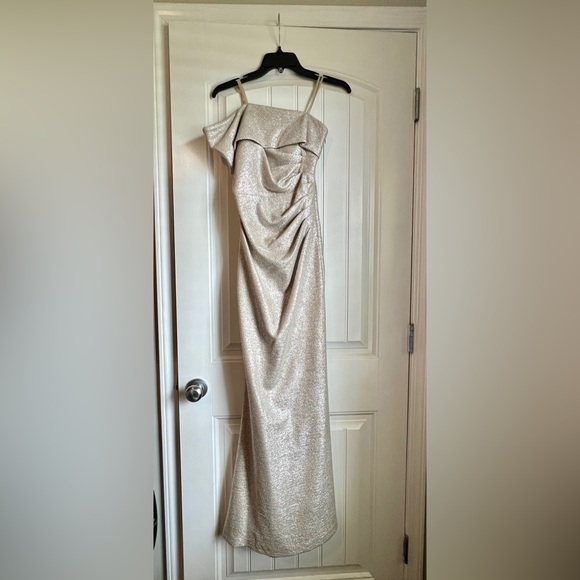 Eliza J Metallic Knit One Shoulder Gown Sz 2 - Picture 3 of 7